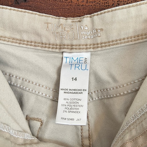 Time and Tru | Khaki High Rise Jegging Size 14 Women’s - Picture 9 of 10